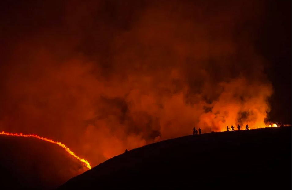Mourne wildfire: more than 50 firefighters struggle to control a blaze