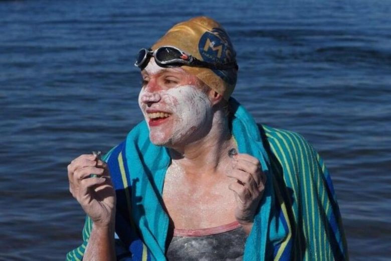 Sarah Thomas - Woman First to Swim Channel 4 Times Non-Stop